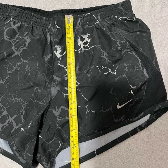 NIKE RUNNING SHORTS - Picture 6 of 7